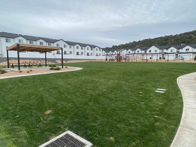 Building Photo - LaGrand at Old Sorrel!!