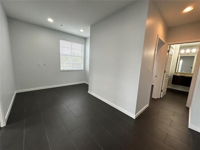 Building Photo - 1100 4th St N