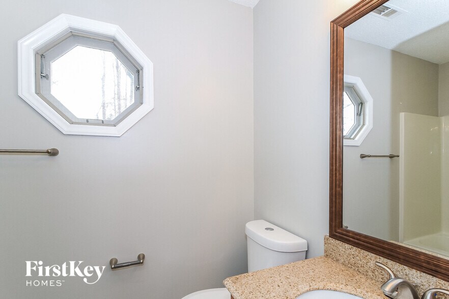 Building Photo - 3110 Glenshire Dr