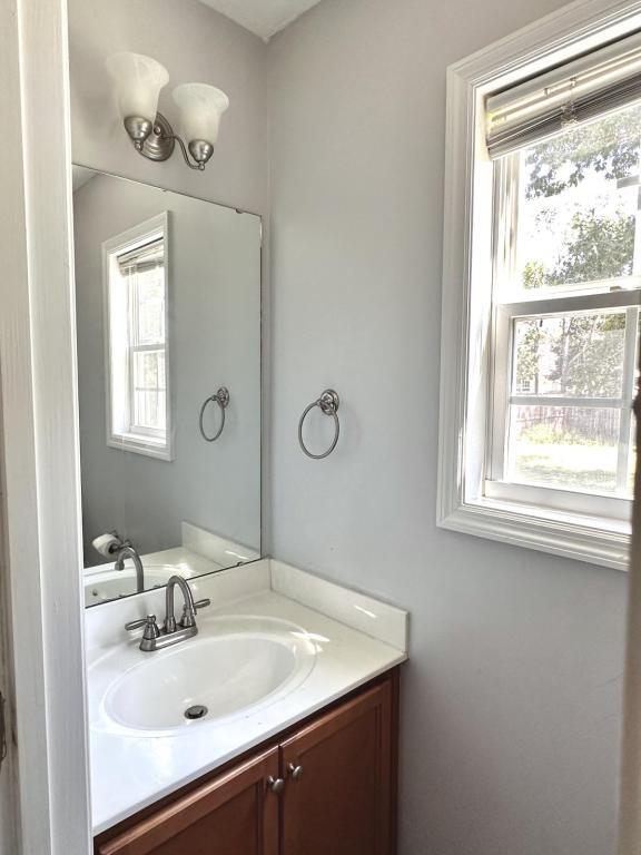 Building Photo - 4425 Scenic Pines Dr