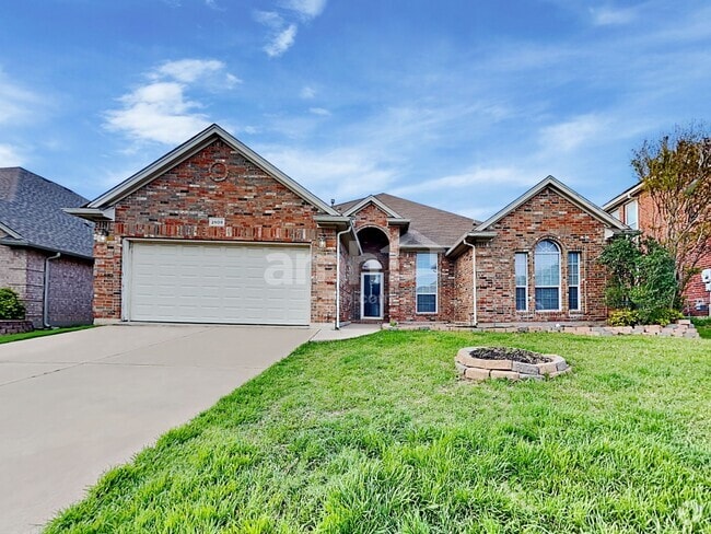 Building Photo - 2609 Alpena Dr