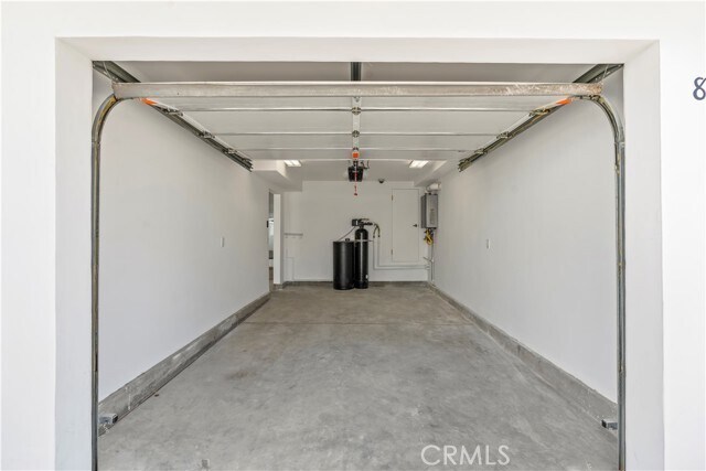 Building Photo - 816 W Oceanfront