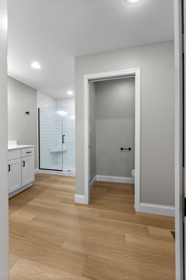 Building Photo - Beautiful, Updated Home In Jackson
