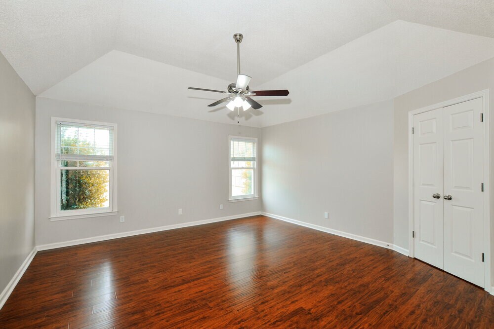 Building Photo - 4378 Bunker Hill Dr