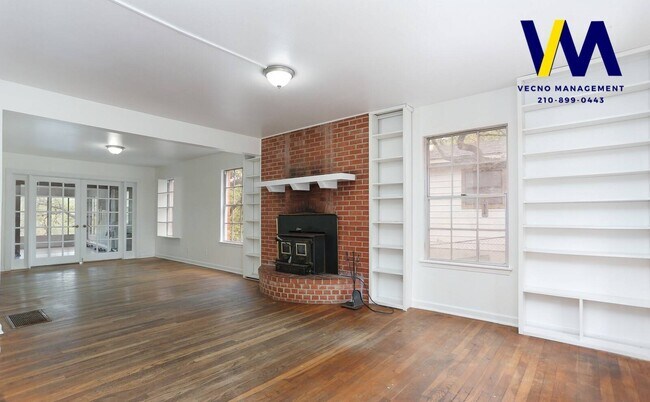 Building Photo - 17685 Morningside Dr