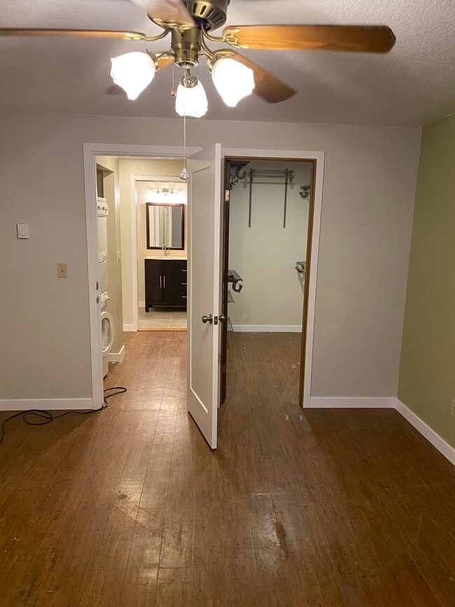 Building Photo - 8407 18th Ave W