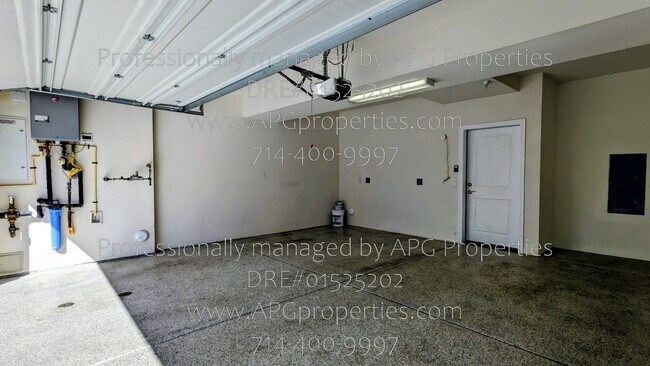 Building Photo - 13217 San Antonio Dr