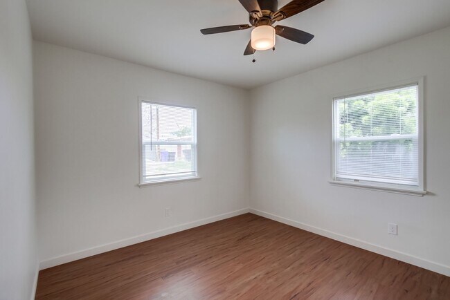 Building Photo - Updated 2-Bed Condo in Prime North Park