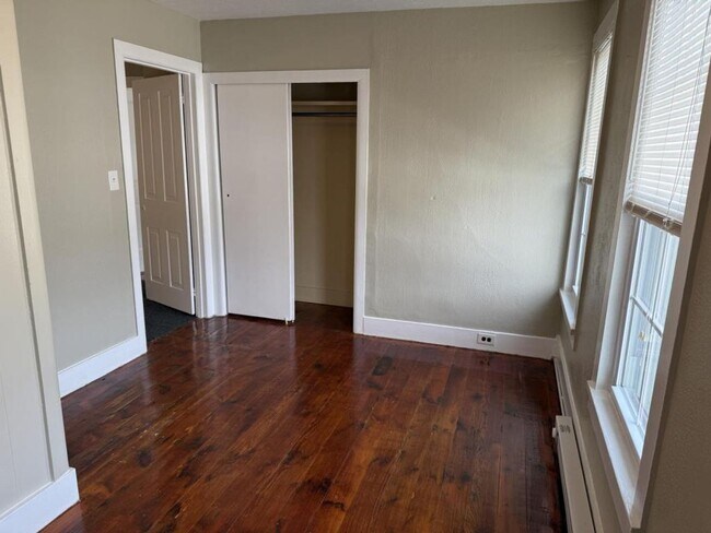 Building Photo - COMING SOON! 3 Bedroom in Newport, PA!