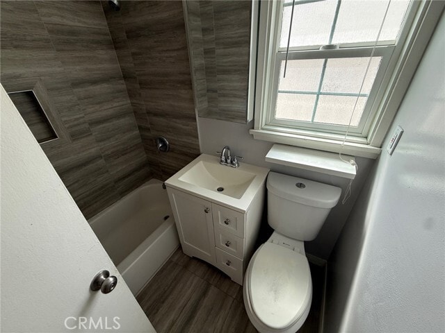 Building Photo - 417 E Walnut Ave