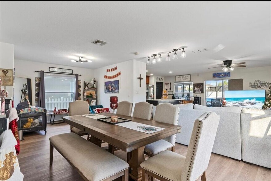 Building Photo - 3204 Whitley Bay Ct