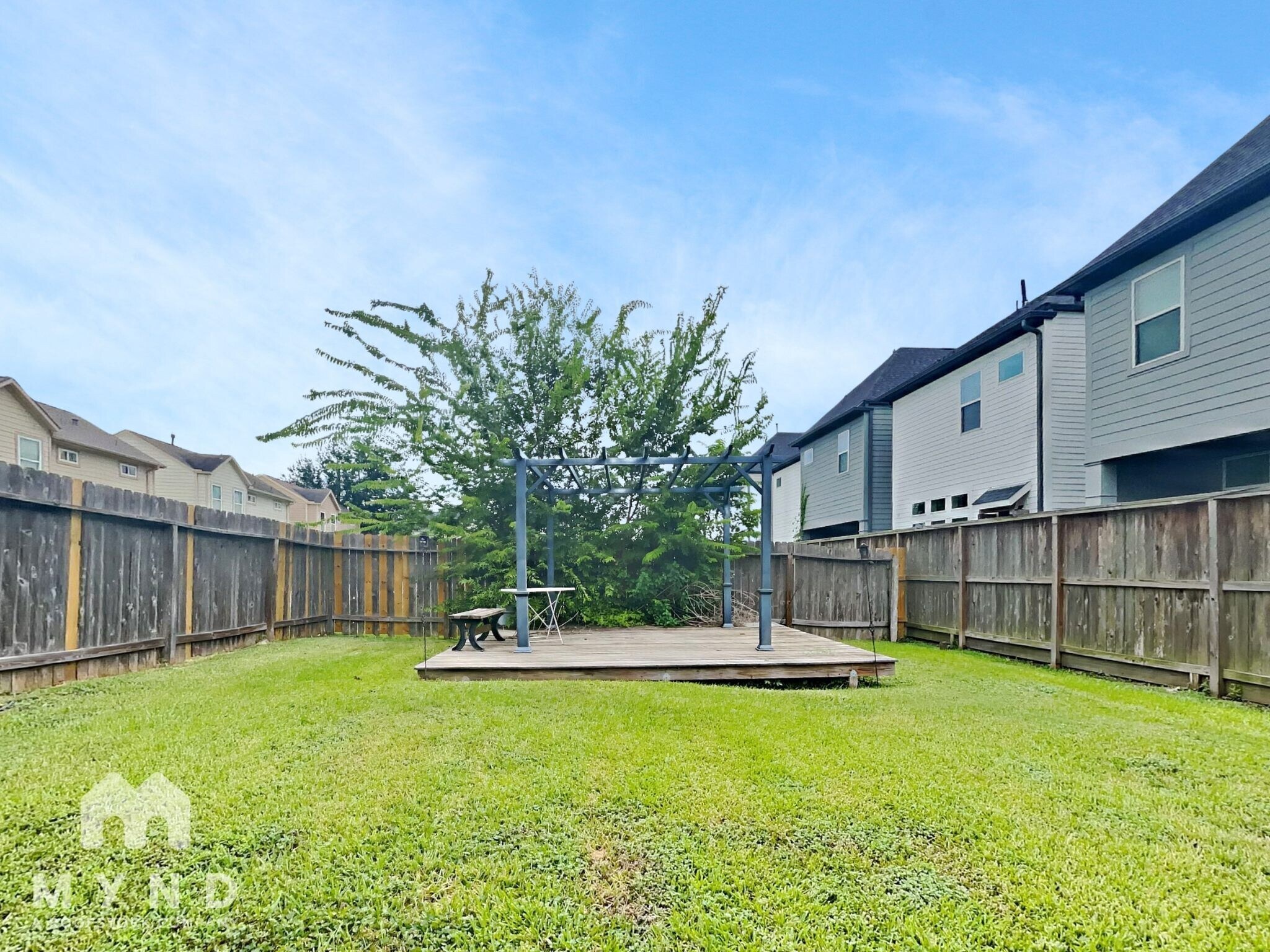 Building Photo - 9062 Laverne Cres