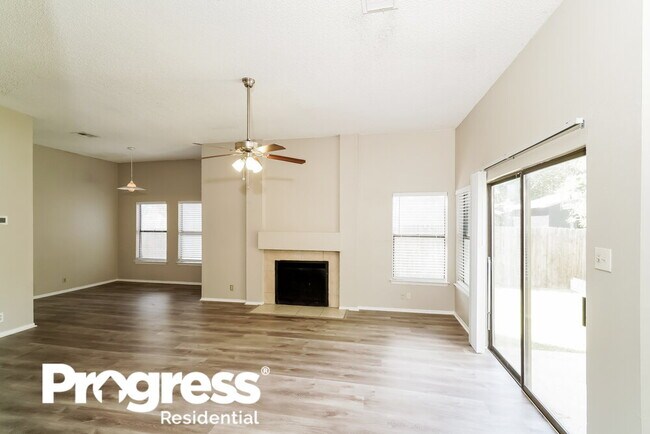 Building Photo - 8409 Forest Ridge Dr