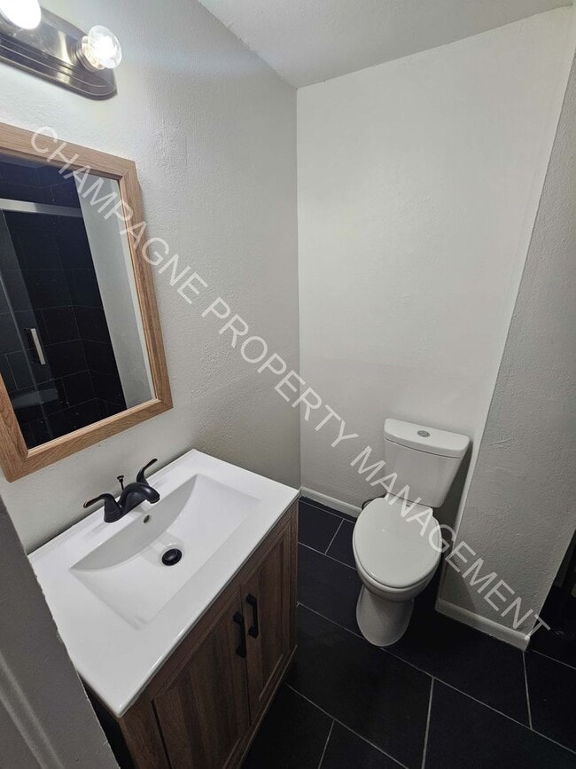 Building Photo - 8104 McGee St