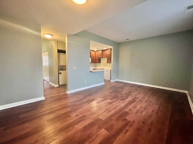 Building Photo - 1515-1519 S 39th