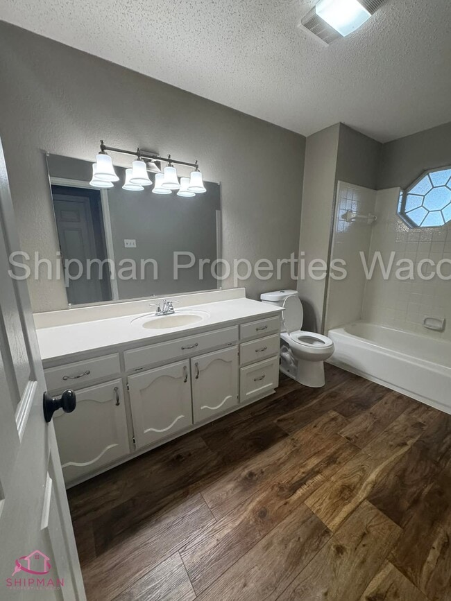 Building Photo - 848 Eagles Nest Dr