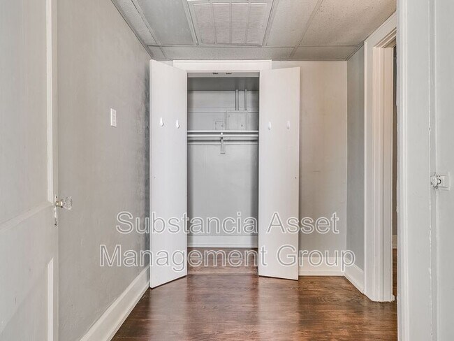 Building Photo - 429 NW 11th St