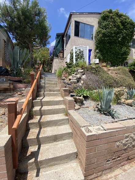 Building Photo - 5940 Lauretta St