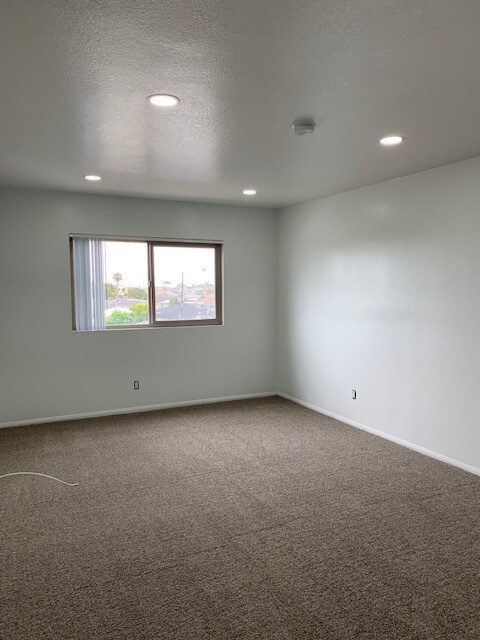Building Photo - 1500 Torrance Blvd