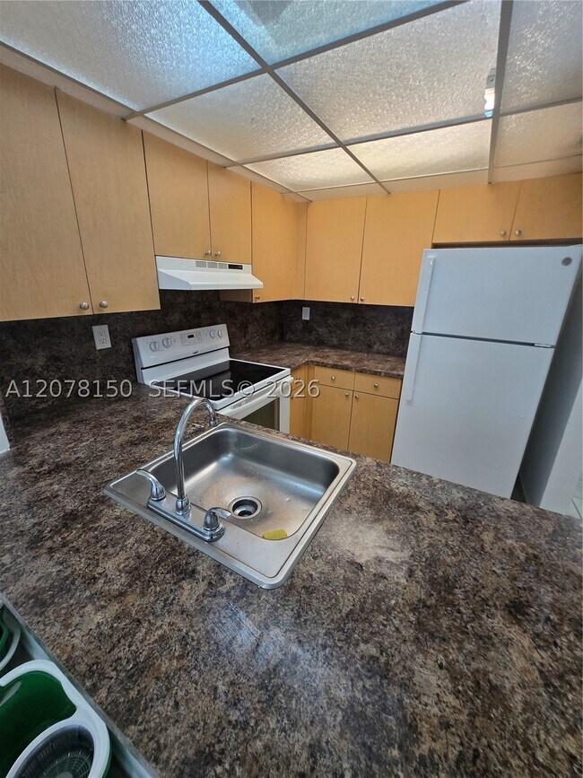 Building Photo - 14835 SW 80th St