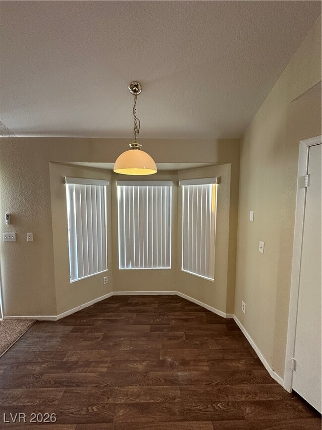 Building Photo - 2120 Running River Rd