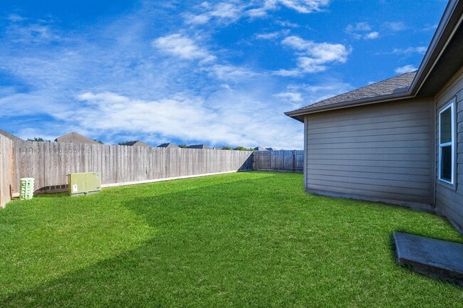 Building Photo - 18410 Avanta Cove Dr