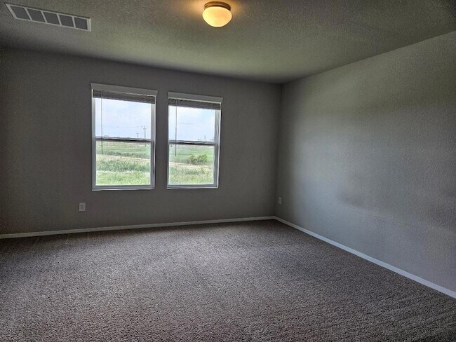 Building Photo - 110 Lavender Ln