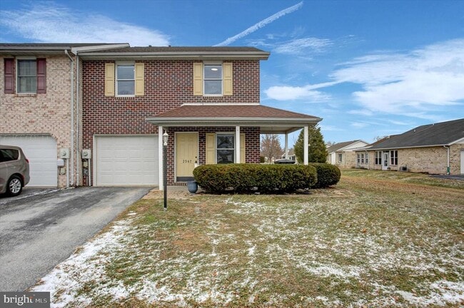 Building Photo - 2367 McCleary Dr