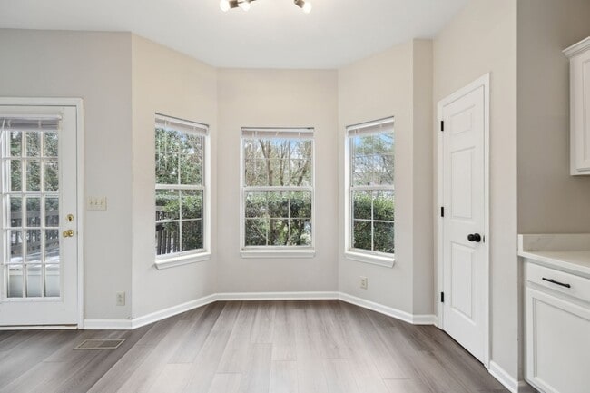 Building Photo - 184 Crestfield Pl