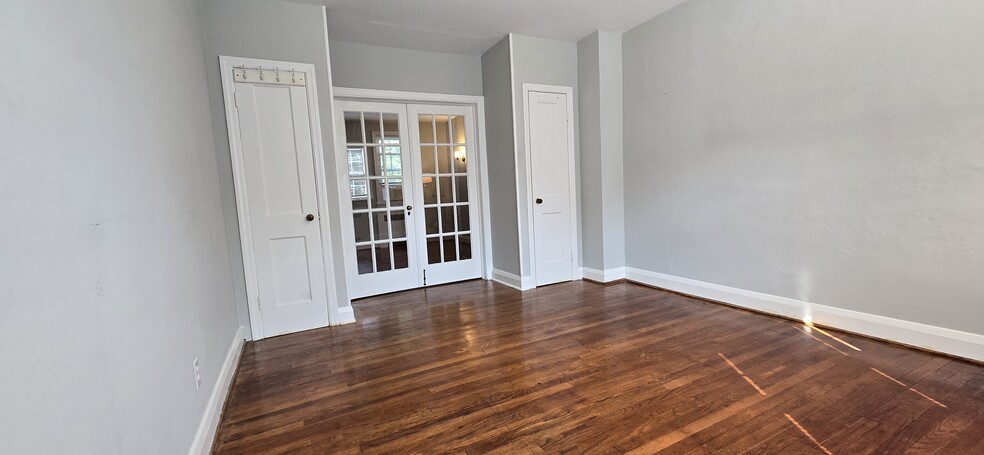 Building Photo - 6A N Beaumont Ave