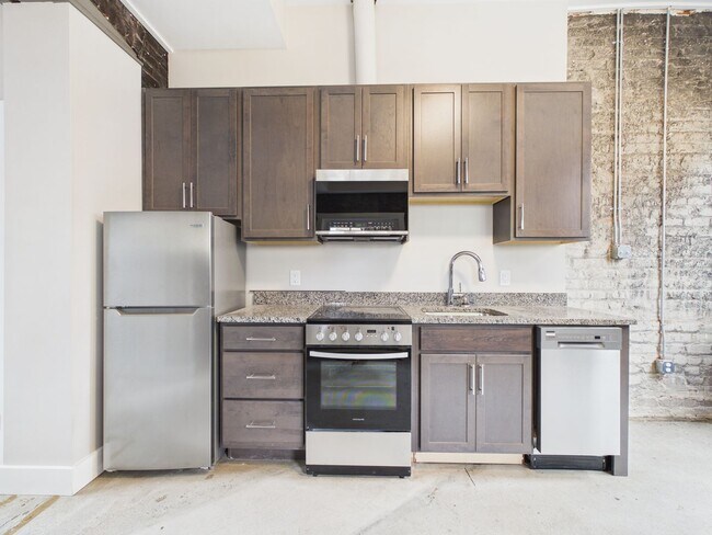 Building Photo - 7 E Franklin St