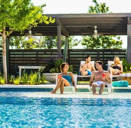 Building Photo - 724 4th St