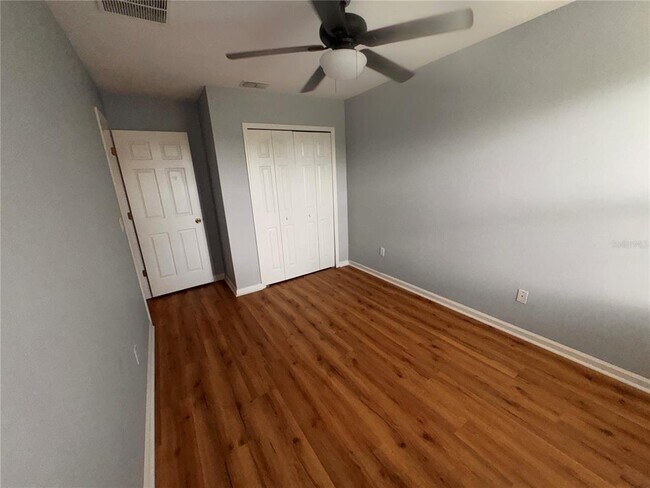 Building Photo - 16416 Cedar Crest Dr