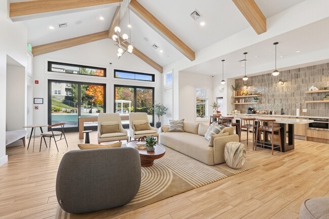 Building Photo - The Ridge