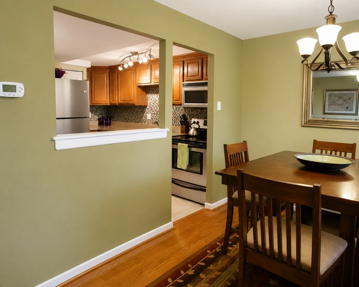 Building Photo - 221 Arbour Ct