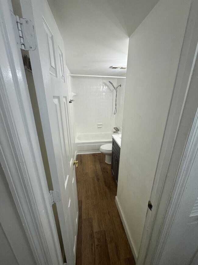 Building Photo - 4344 NW 9th Ave