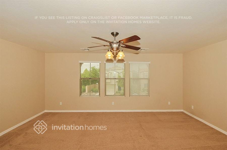 Building Photo - 11037 E Santino Ave