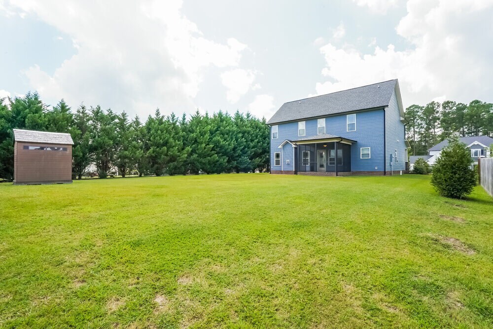 Building Photo - 104 Claymore Dr