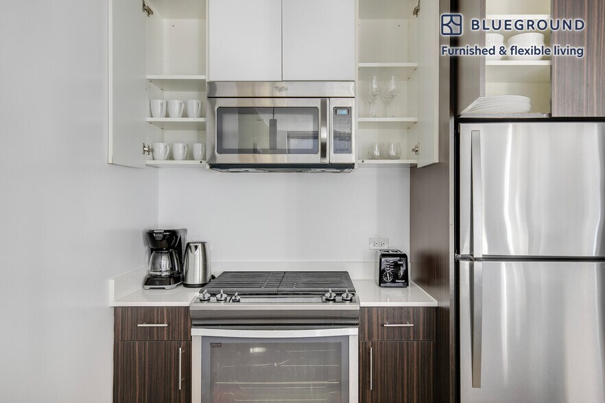 Building Photo - 201 N Garland Ct