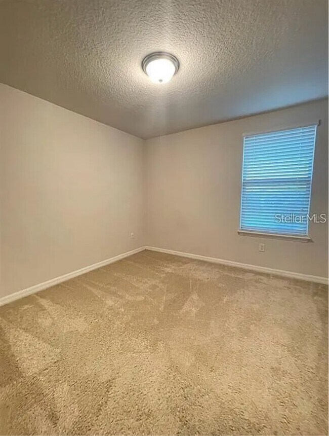 Building Photo - 16525 Outter Grv Aly