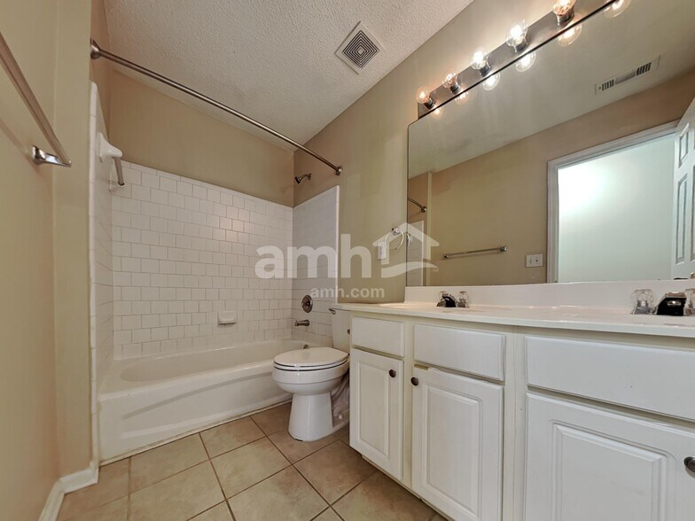 Building Photo - 11515 Bentham Ct