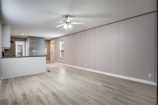 Building Photo - 706 Hedgerow Trail