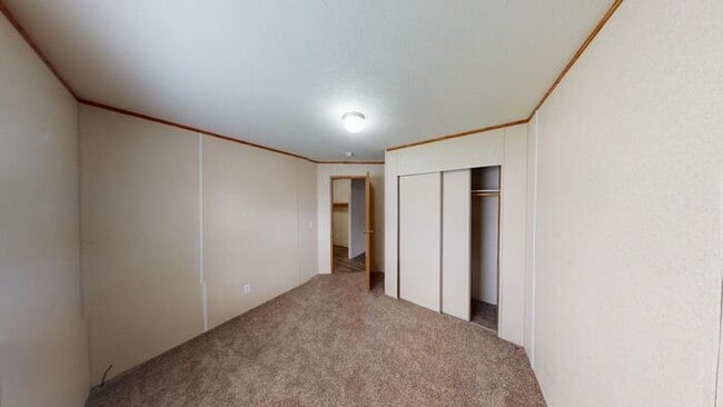 Building Photo - 124 Delta Ave