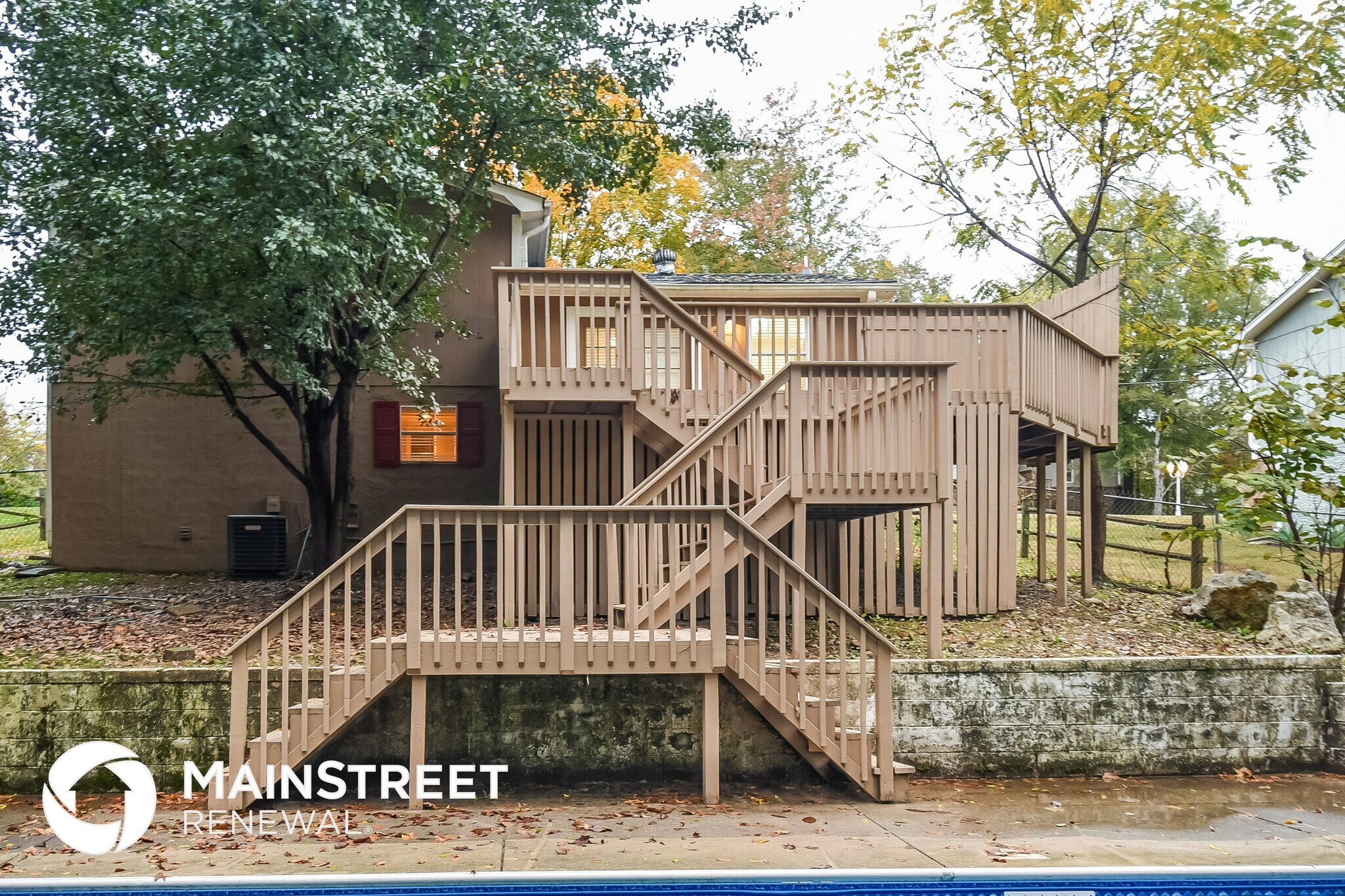 Building Photo - 1817 Lyle Dr