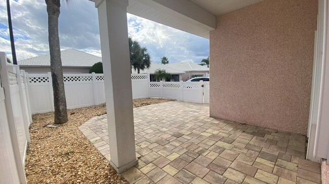 Building Photo - 166 Key Colony Ct