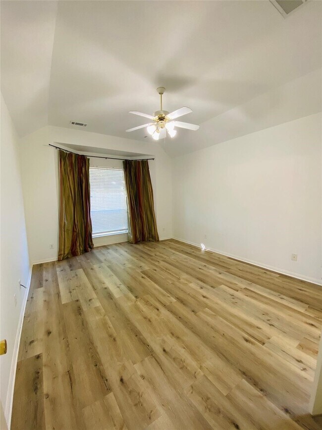 Building Photo - 3907 Meadow Lilly Ln