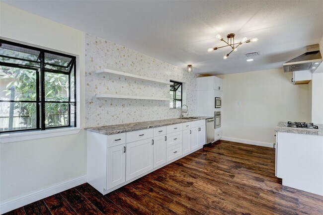 Building Photo - 3403 Linkwood Dr