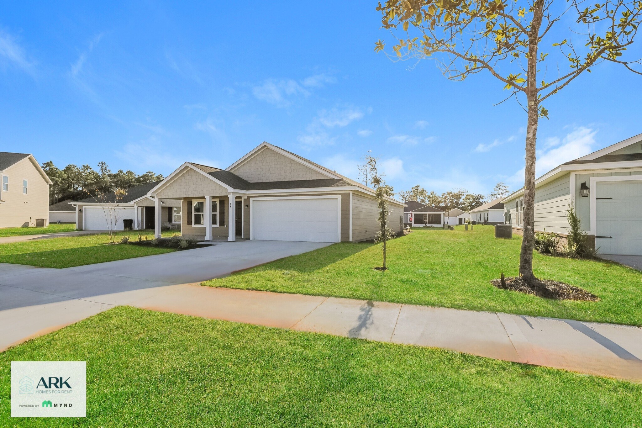 Building Photo - 560 Riverwalk Cir
