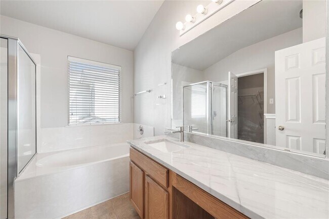 Building Photo - 12821 Thomas Jefferson St