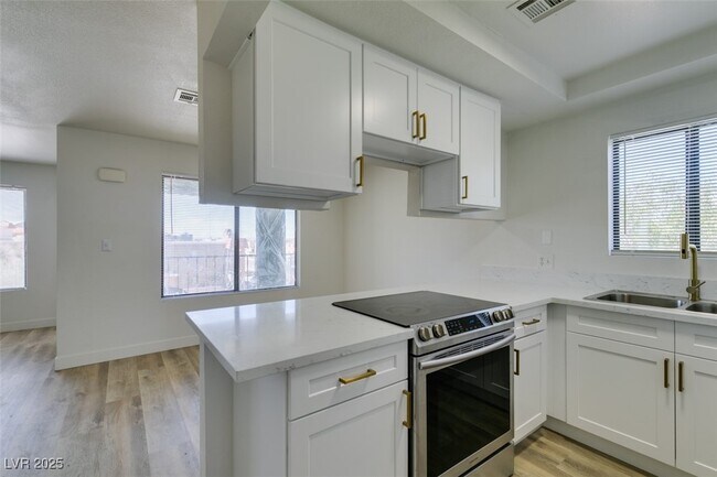 Building Photo - 6932 Kilgore Dr